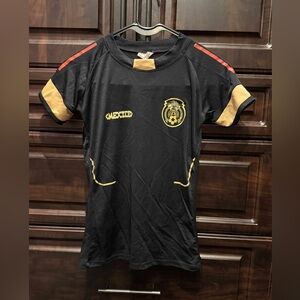 Mexico Kids Black and Gold T-Shirt MEDIUM pit to pit 13in